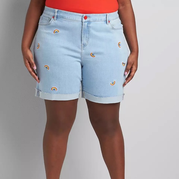 Lane Bryant Pants - NWT Lane Bryant Signature Boyfriend Midi Short Lt Wash Embroidered Rainbows 18